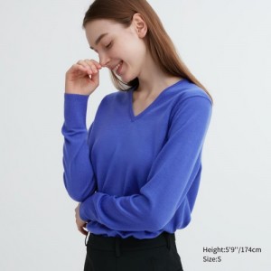 Women Uniqlo Extra Fine Merino V-Neck Long-Sleeve Sweaters Blue | 7481239