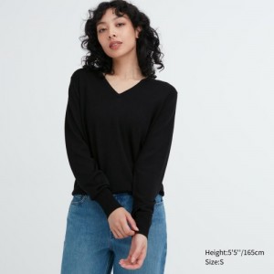 Women Uniqlo Extra Fine Merino V-Neck Long-Sleeve Sweaters Black | 8611418