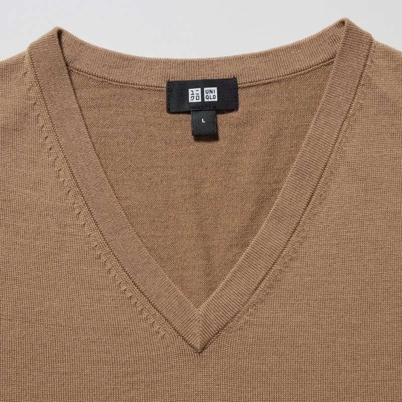 Men Uniqlo Extra Fine Merino V-neck Sweaters Beige | 1637263