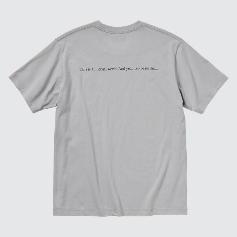 Women Uniqlo Attack on Titan UT Short-Sleeve A Titan Inside The Wall T Shirts Grey | 500338