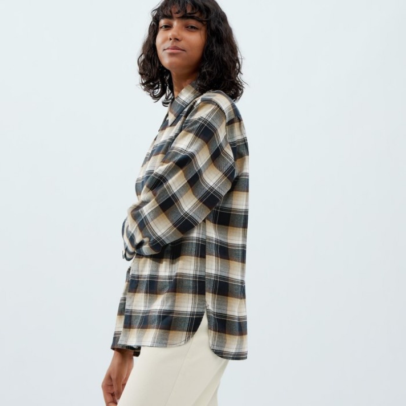 Women Uniqlo Flannel Long-Sleeve Shirts Beige | 3143828