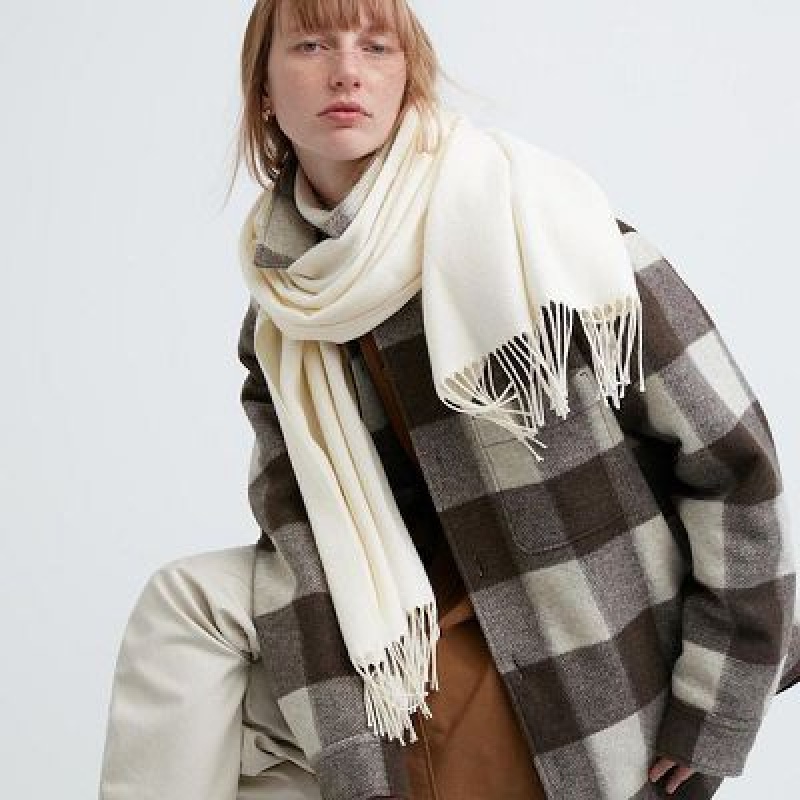 Women Uniqlo HEATTECH Scarves White | 5965529