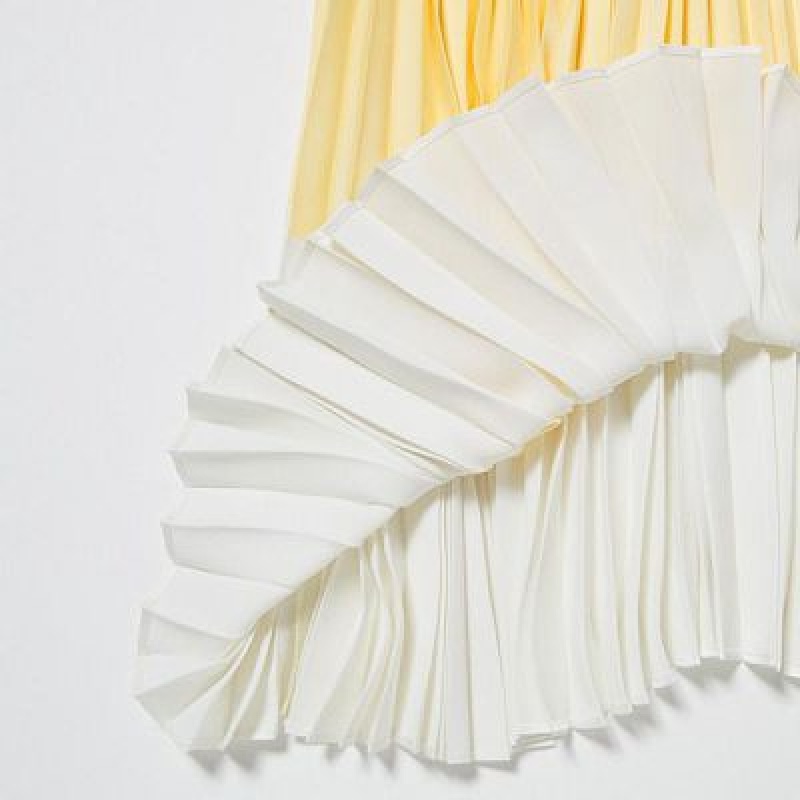Women Uniqlo Pleated Color Block Skirts Yellow | 888926